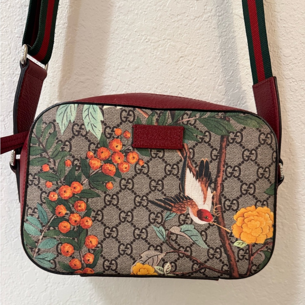 Gucci Sling Bag